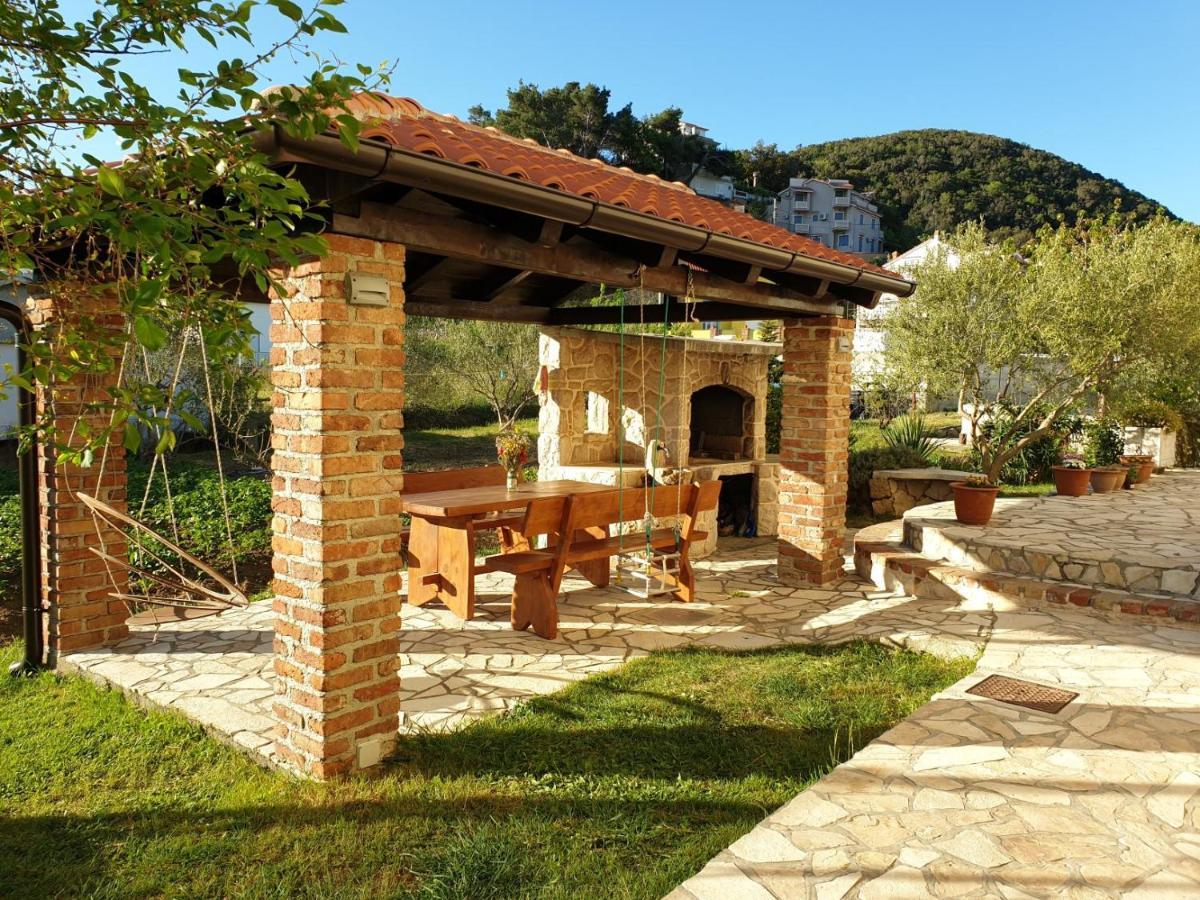 Apartments Batistic Supetarska Draga Εξωτερικό φωτογραφία