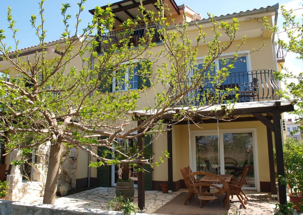 Apartments Batistic Supetarska Draga Εξωτερικό φωτογραφία