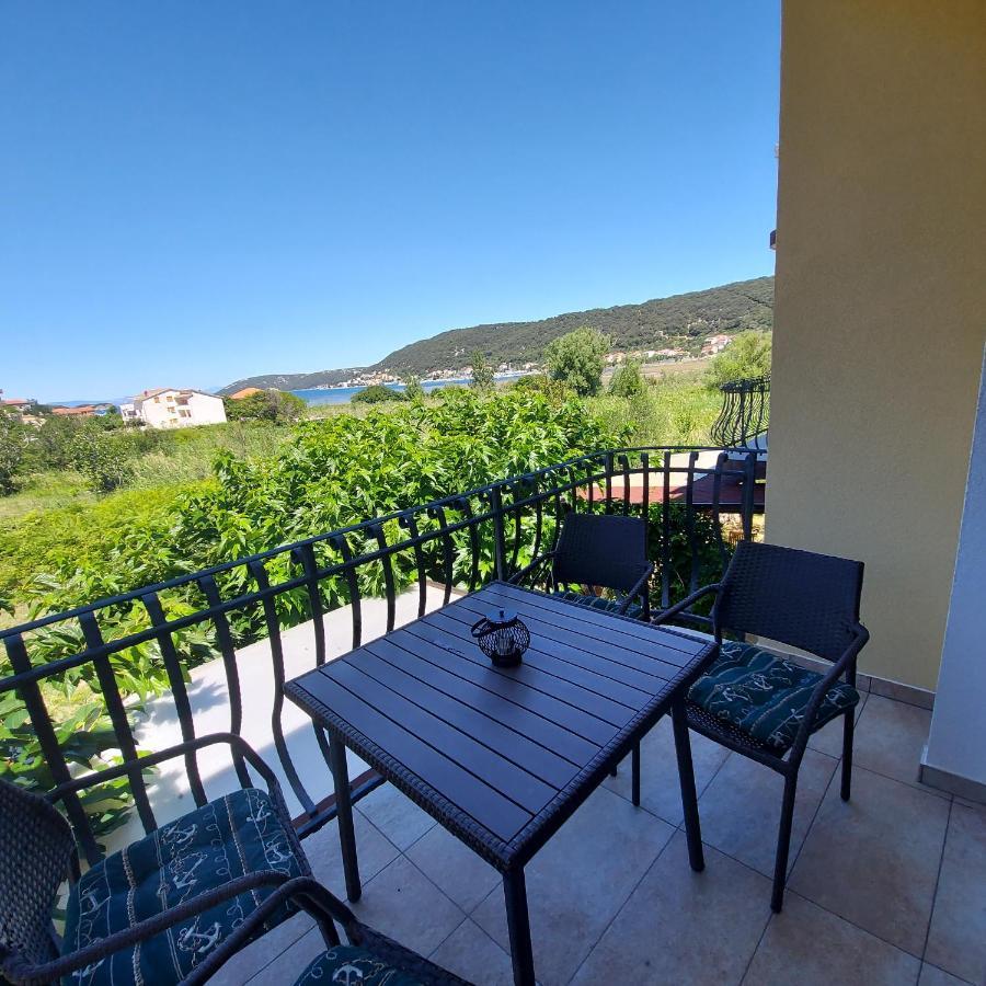 Apartments Batistic Supetarska Draga Εξωτερικό φωτογραφία