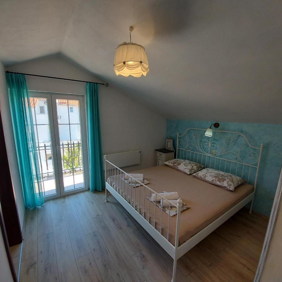 Apartments Batistic Supetarska Draga Εξωτερικό φωτογραφία