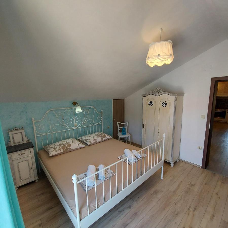 Apartments Batistic Supetarska Draga Εξωτερικό φωτογραφία