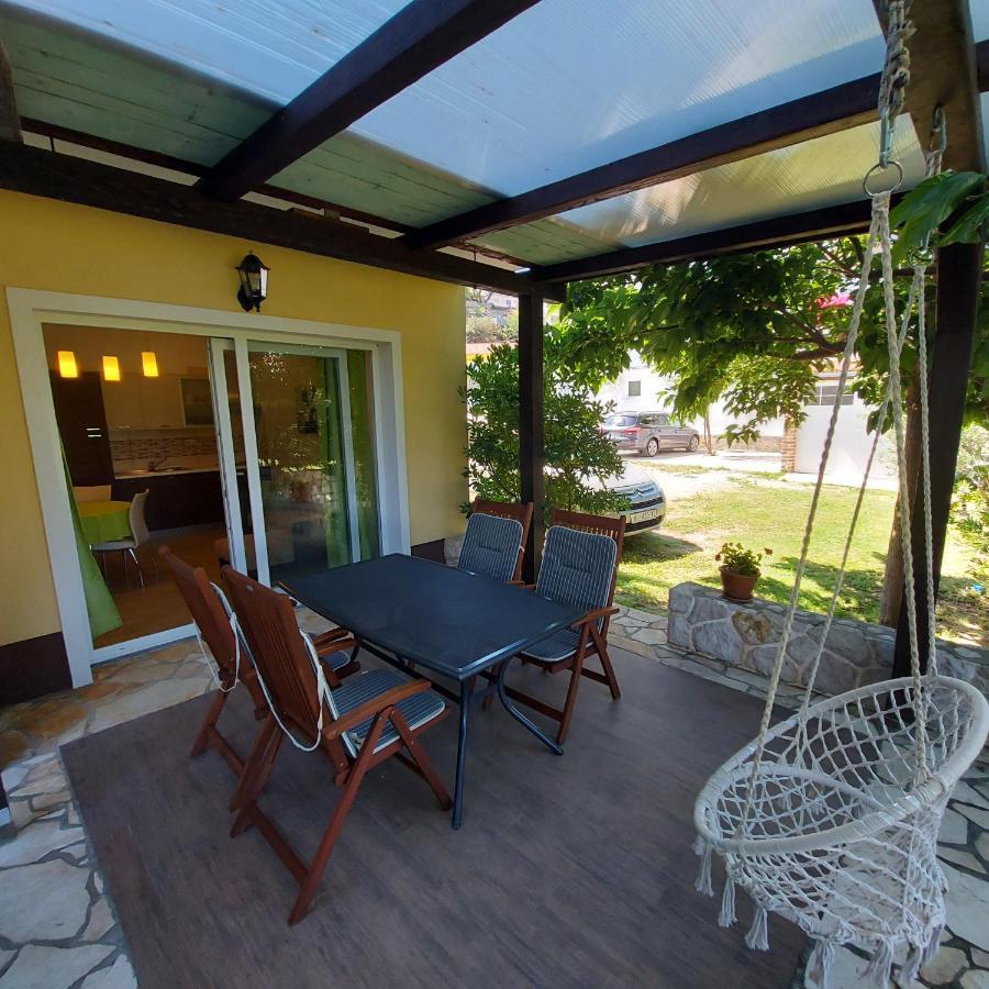 Apartments Batistic Supetarska Draga Εξωτερικό φωτογραφία