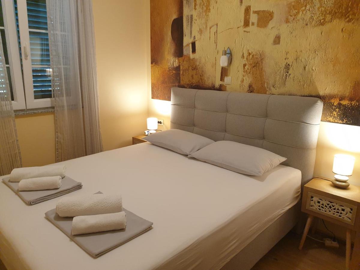 Apartments Batistic Supetarska Draga Εξωτερικό φωτογραφία
