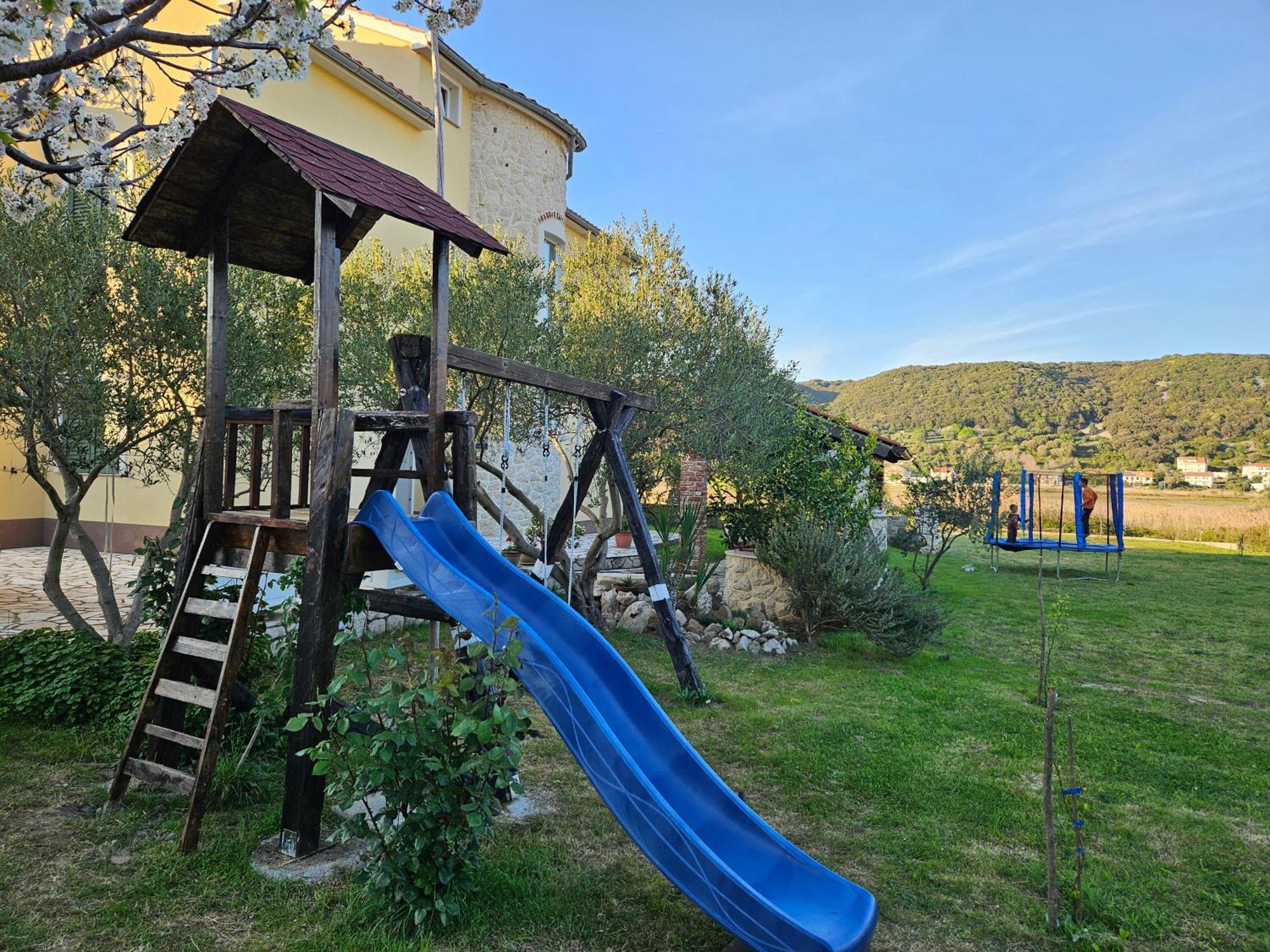 Apartments Batistic Supetarska Draga Εξωτερικό φωτογραφία